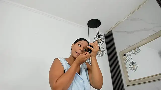 Snapshot of keyla_mejia chatting on 05-06-26, 11:59 keyla mejia online show from 05-06-26, 11:59