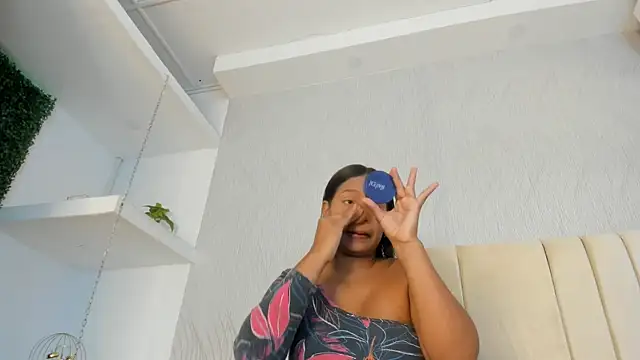 Snapshot of keyla_mejia chatting on 05-16-26, 12:15 keyla mejia online show from 05-16-26, 12:15