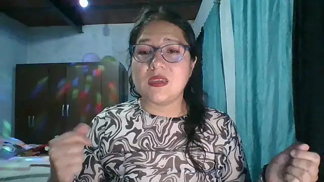 scarlett widow  online show from 10-08-25, 02:53