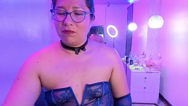 scarlett widow  online show from 03-29-26, 02:11