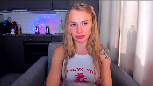 Snapshot of MashaFromRussia__ chatting on 09-14-25, 07:51 MashaFromRussia online show from 09-14-25, 07:51