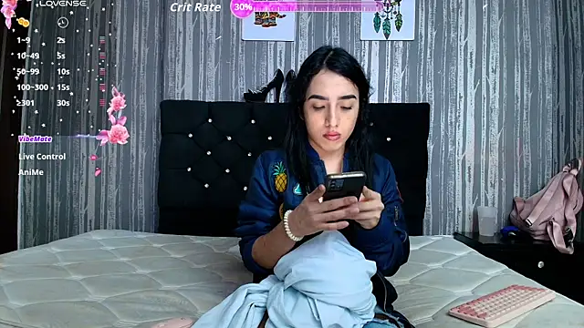 Snapshot of Alicee_Moonn chatting on 10-12-25, 09:14 Alicee Moonn online show from 10-12-25, 09:14