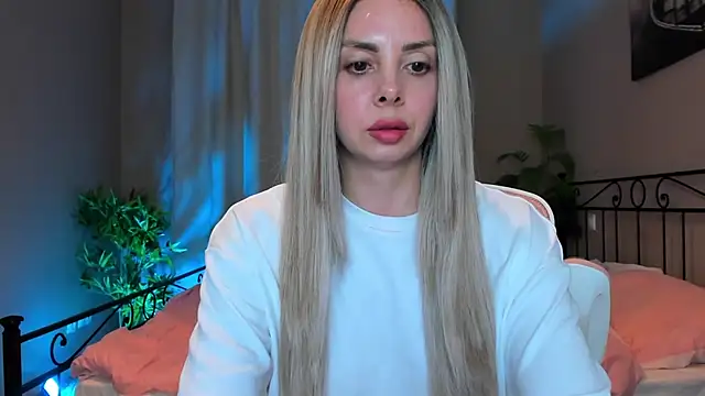 VelvetEliza online show from 04-15-26, 09:04