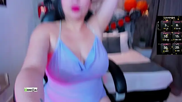 susanasmith18 online show from 10-30-25, 09:04