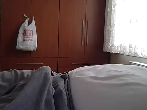 Snapshot of reallove78 chatting on 09-28-25, 11:04 reallove78 online show from 09-28-25, 11:04