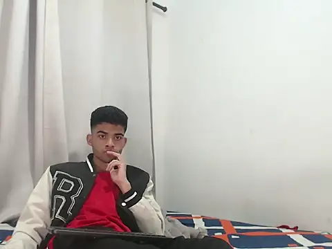 camillo beischel  online show from 09-12-25, 07:25