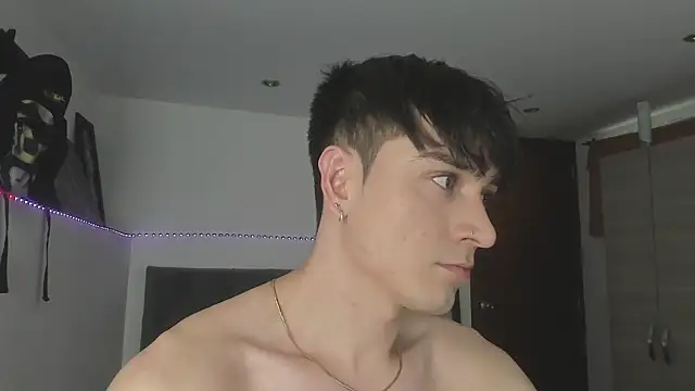 Snapshot of stevve_14 chatting on 11-27-25, 10:12 stevve 14 online show from 11-27-25, 10:12