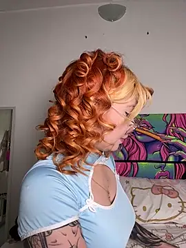 YunoRose  online show from 10-19-25, 03:40