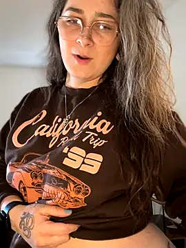 Snapshot of Alix_Valentine chatting on 09-14-25, 11:26 Alix Valentine online show from 09-14-25, 11:26