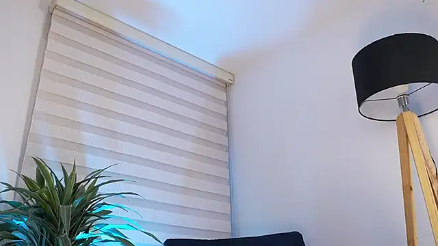 Snapshot of DeusbelliS chatting on 09-23-25, 06:49 DeusbelliS online show from 09-23-25, 06:49