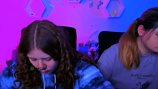 Snapshot of inga_gree chatting on 11-25-25, 08:20 inga gree online show from 11-25-25, 08:20