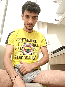 yolgezer073 online show from 10-05-25, 10:51