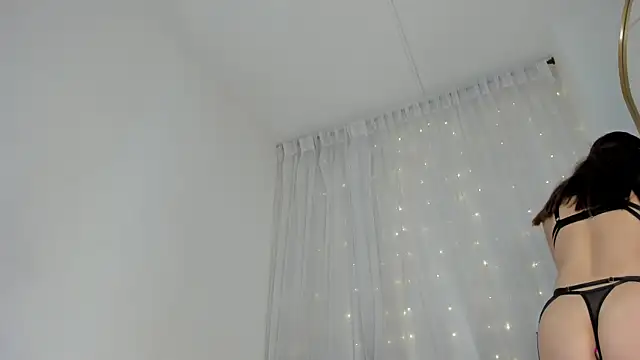 Snapshot of kyany_ chatting on 09-18-25, 11:23 kyany  online show from 09-18-25, 11:23