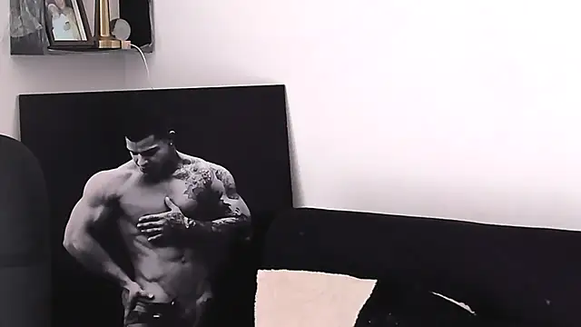 Snapshot of Marck_Mathews chatting on 09-11-25, 03:34 Marck Mathews online show from 09-11-25, 03:34