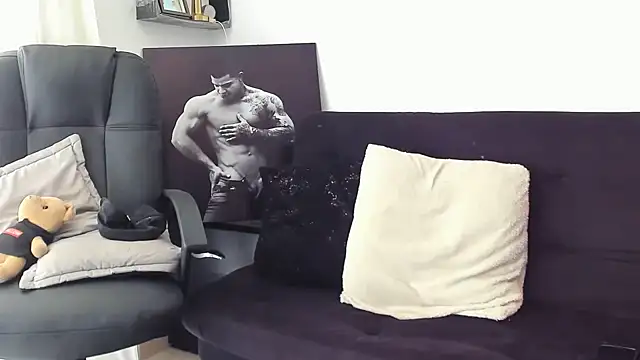 Snapshot of Marck_Mathews chatting on 09-17-25, 04:41 Marck Mathews online show from 09-17-25, 04:41