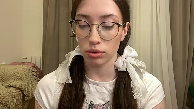 Kelly Berry   online show from 12-15-25, 06:01