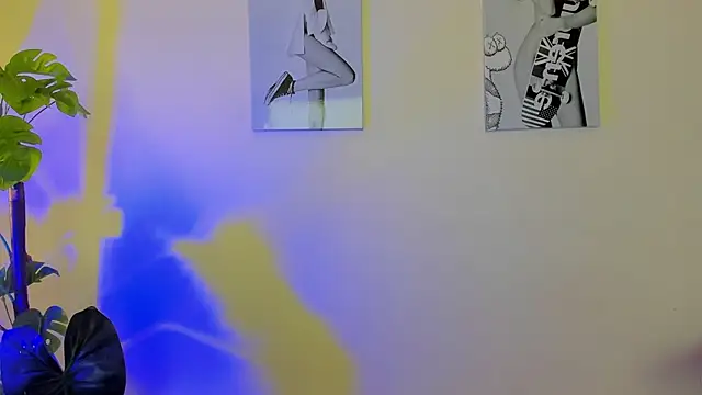 Snapshot of SamayRyann chatting on 11-16-25, 01:06 SamayRyann online show from 11-16-25, 01:06