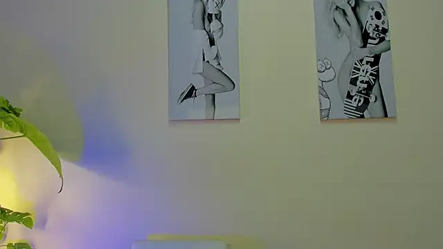 SamayRyann online show from 12-17-25, 01:17