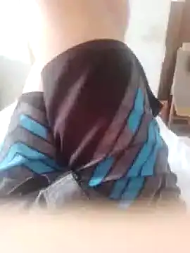 Snapshot of pintoggggggggggg chatting on 10-16-25, 04:08 pintoggggggggggg online show from 10-16-25, 04:08