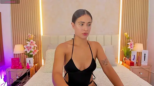 ZOEBARLOWE online show from 11-14-25, 07:01