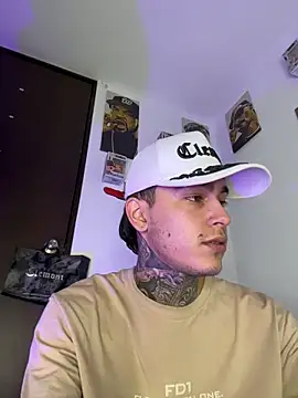 samm4044 online show from 04-24-26, 05:10