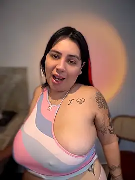 Snapshot of victoria_amatista_ chatting on 05-16-26, 03:33 victoria amatista online show from 05-16-26, 03:33