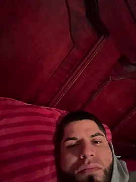 Snapshot of crazybarber69 chatting on 12-05-25, 02:36 crazybarber69 online show from 12-05-25, 02:36