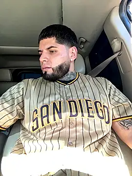 Snapshot of crazybarber69 chatting on 01-11-26, 06:13 crazybarber69 online show from 01-11-26, 06:13