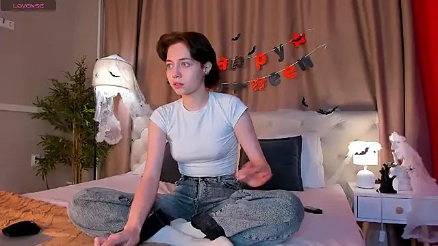 Skelerata online show from 10-26-25, 01:11