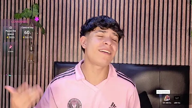 Felipe boy1 online show from 10-24-25, 03:25