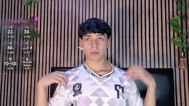 Felipe boy1 online show from 10-29-25, 03:42