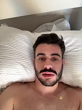 Snapshot of Carl242000 chatting on 11-06-25, 02:40 Carl242000 online show from 11-06-25, 02:40