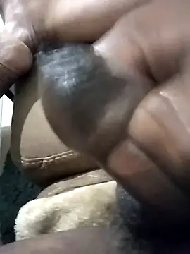 Curvy Pounder online show from 10-10-25, 11:15