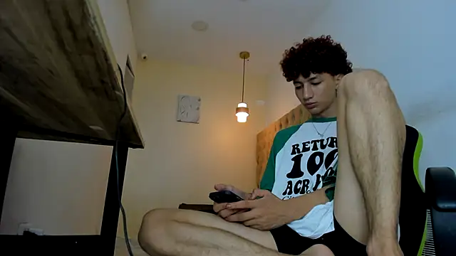 Snapshot of Darkknightx01 chatting on 10-05-25, 01:26 Darkknightx01 online show from 10-05-25, 01:26