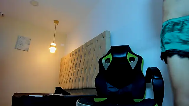 Snapshot of Darkknightx01 chatting on 10-09-25, 08:18 Darkknightx01 online show from 10-09-25, 08:18