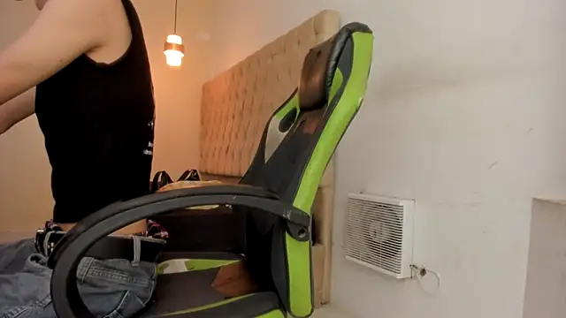 Snapshot of Darkknightx01 chatting on 11-09-25, 02:10 Darkknightx01 online show from 11-09-25, 02:10