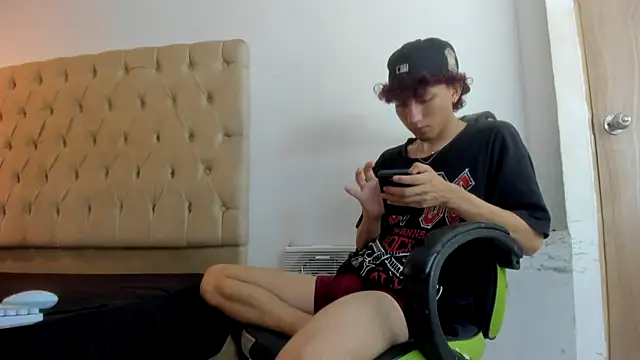 Darkknightx01 online show from 02-20-26, 03:47