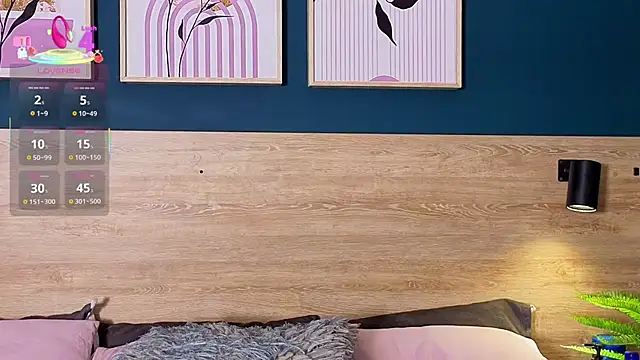 SarahMiler  online show from 12-19-25, 07:54