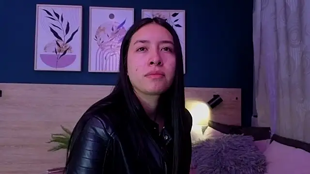 SarahMiler  online show from 02-21-26, 11:11