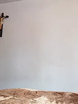 Snapshot of leon8013A chatting on 09-24-25, 06:00 leon8013A online show from 09-24-25, 06:00