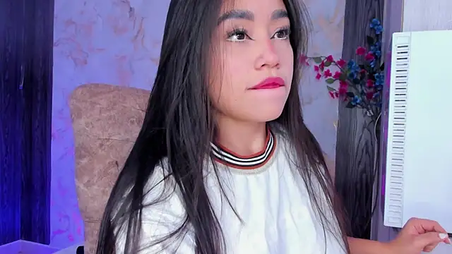 Eva cutte online show from 11-30-25, 04:00