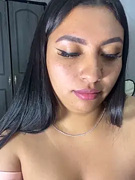 Snapshot of Issa_Santana chatting on 10-15-25, 06:41 Issa Santana online show from 10-15-25, 06:41