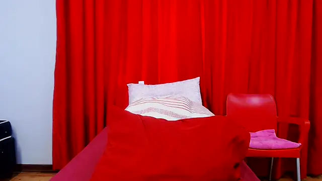 SexyBustyBoobs online show from 07-25-26, 06:00