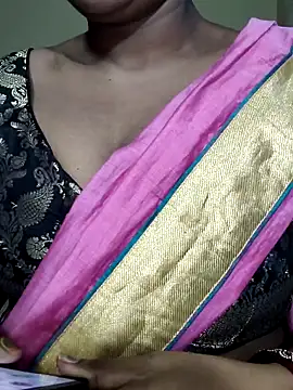 Snapshot of Hotty_Sonali chatting on 09-13-25, 09:09 Hotty Sonali online show from 09-13-25, 09:09