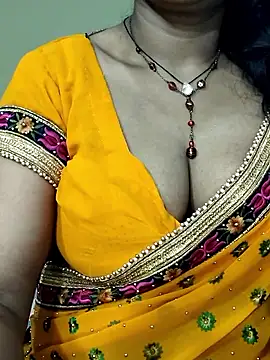 Snapshot of Hotty_Sonali chatting on 09-30-25, 01:16 Hotty Sonali online show from 09-30-25, 01:16