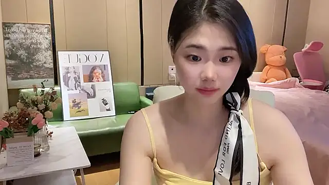 suki-1 online show from 10-14-25, 08:48