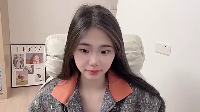 suki-1 online show from 11-19-25, 09:09