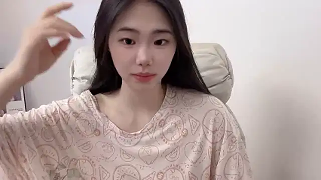 suki-1 online show from 04-24-26, 09:23