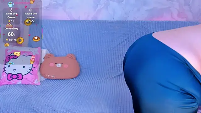 VanessaHayees online show from 10-16-25, 06:20