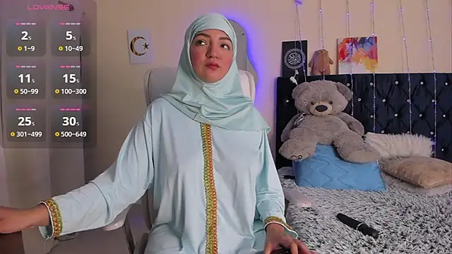 Snapshot of Dana-Alabi chatting on 10-16-25, 12:28 Dana-Alabi online show from 10-16-25, 12:28